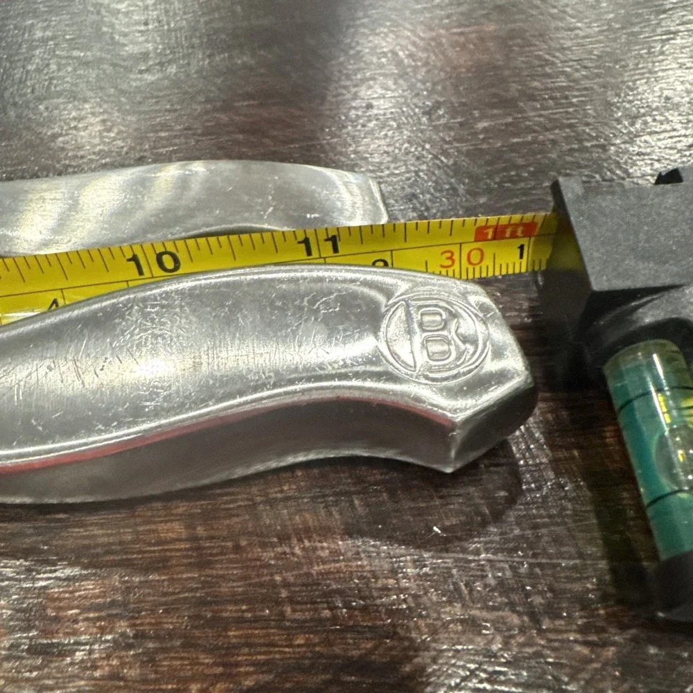 Set‎ of 2 Tools of the Trade Belgique knives